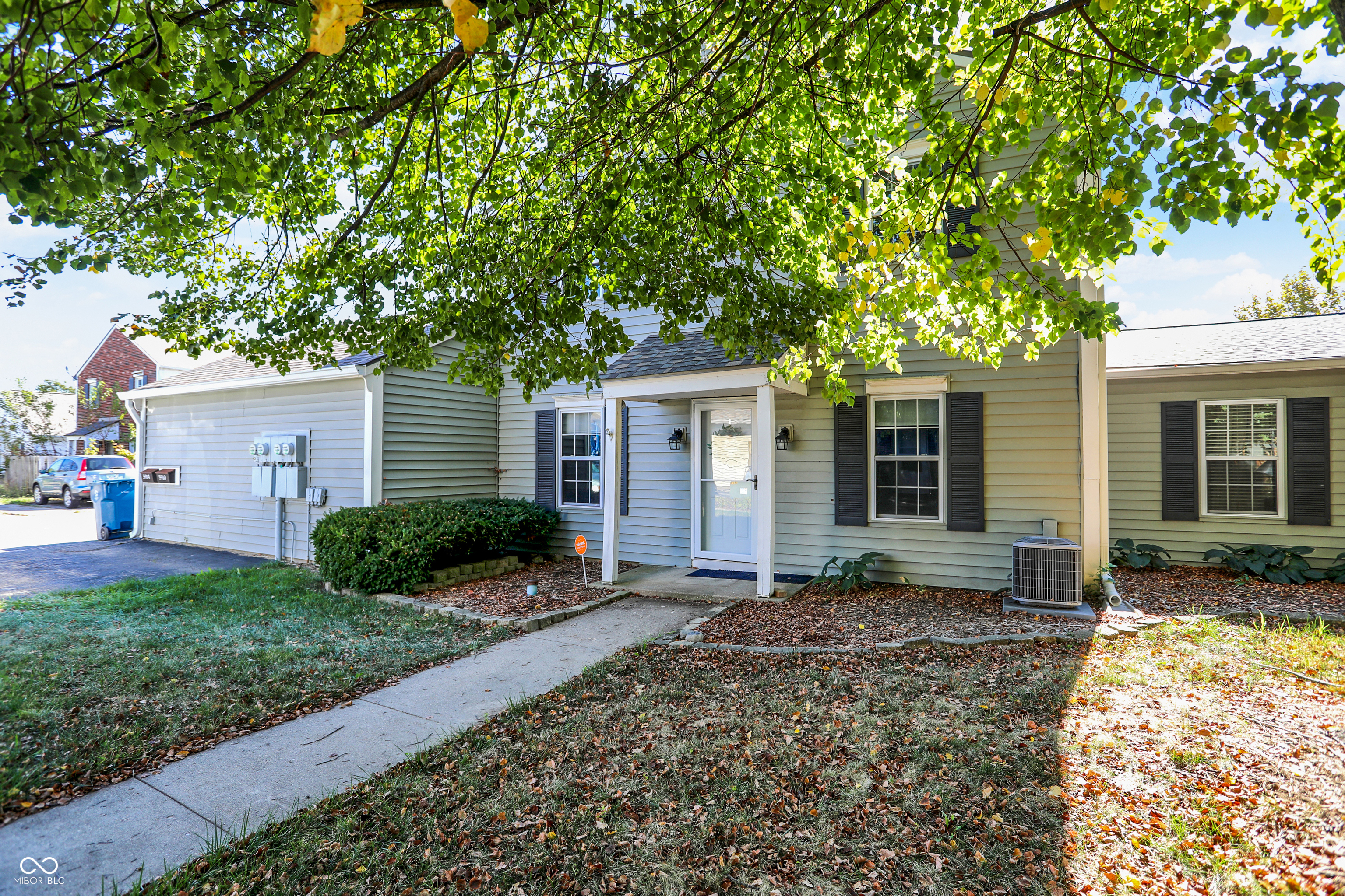 5914 Deerwood Court