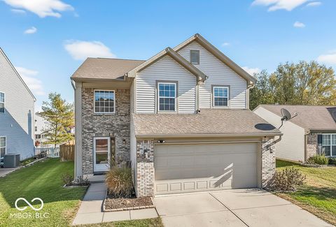 Photo of 7033 Harness Lakes Drive, Indianapolis, IN 46217 (MLS # 22073774)