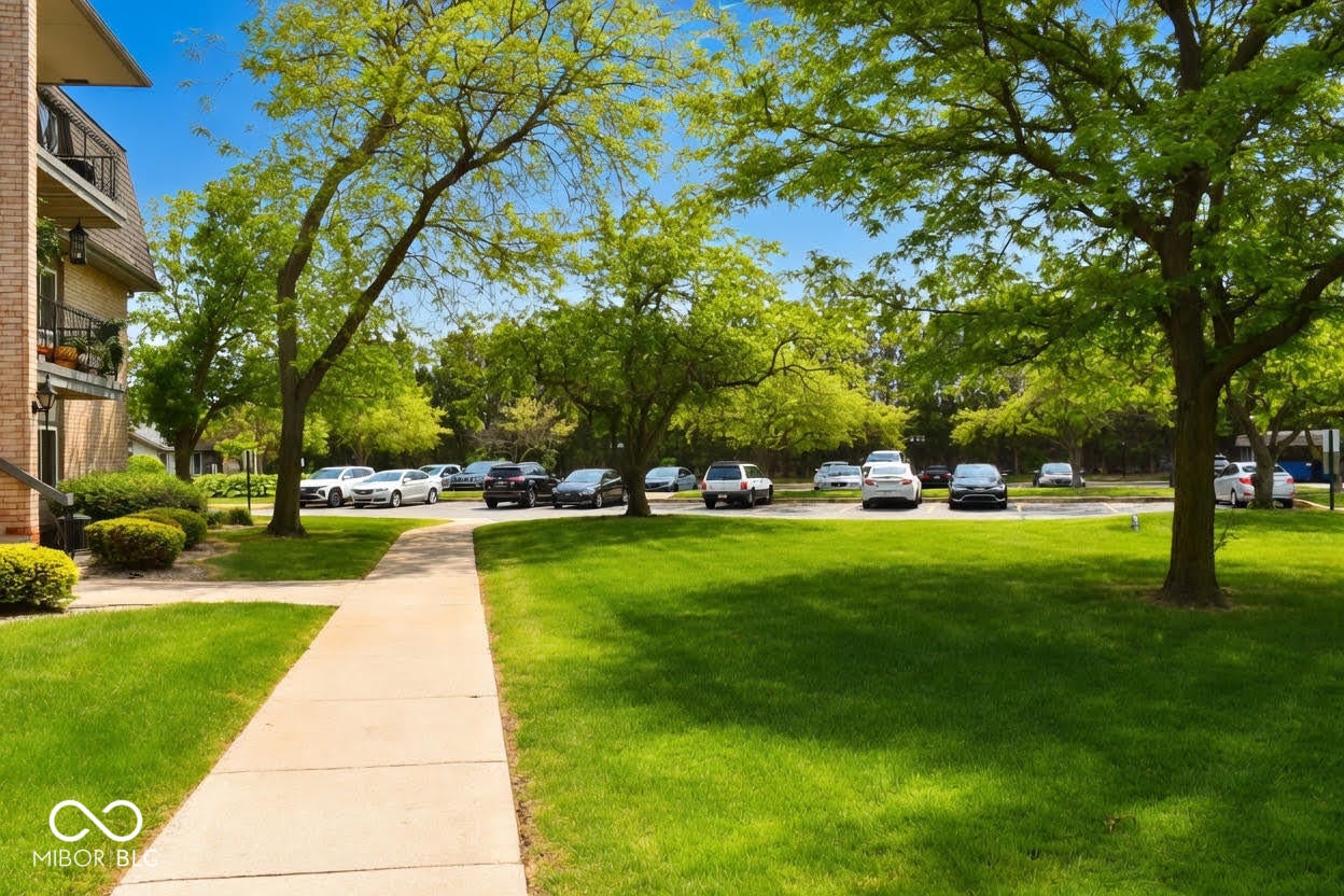1715 Homan Drive 301