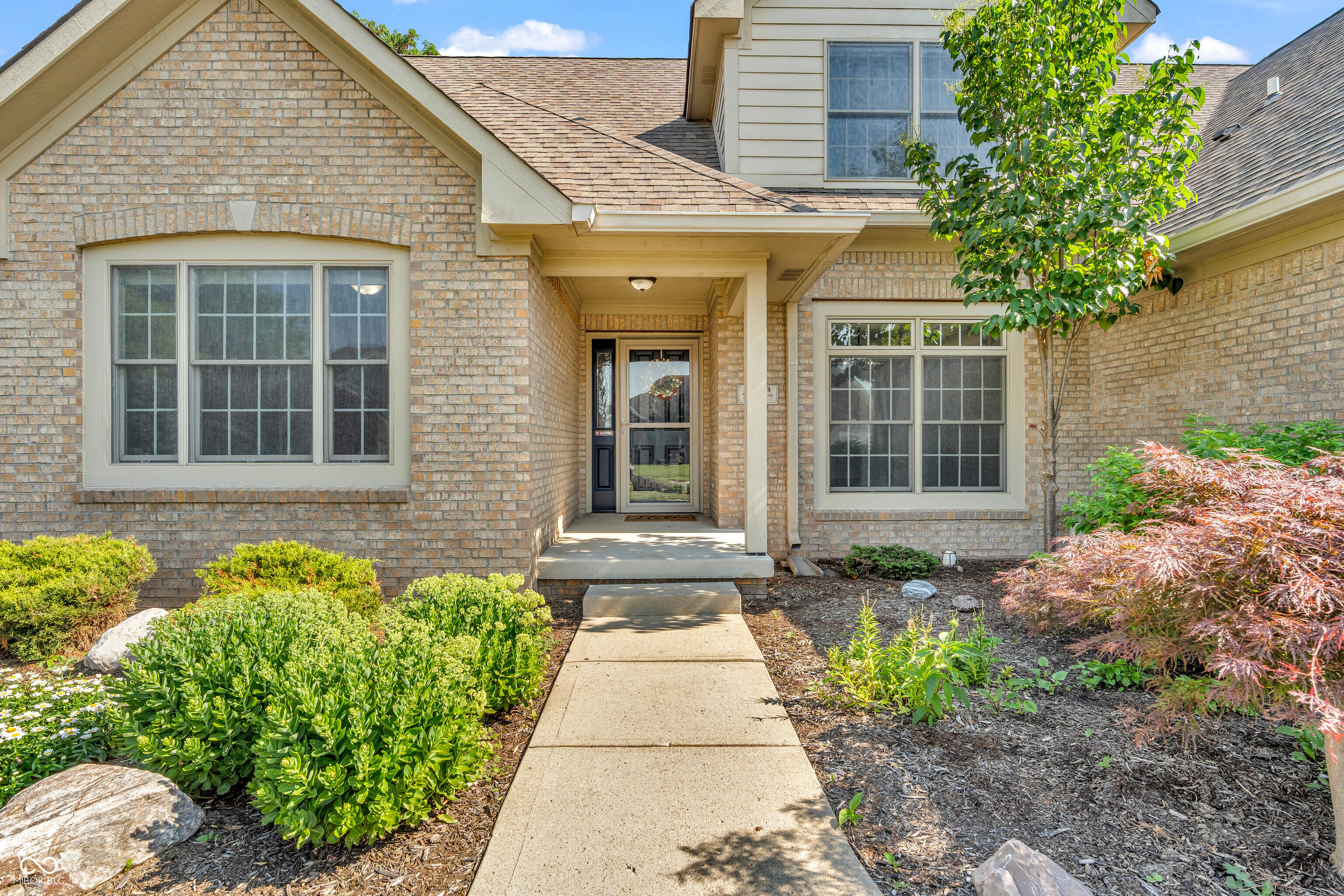 6686 Woodcrest Drive