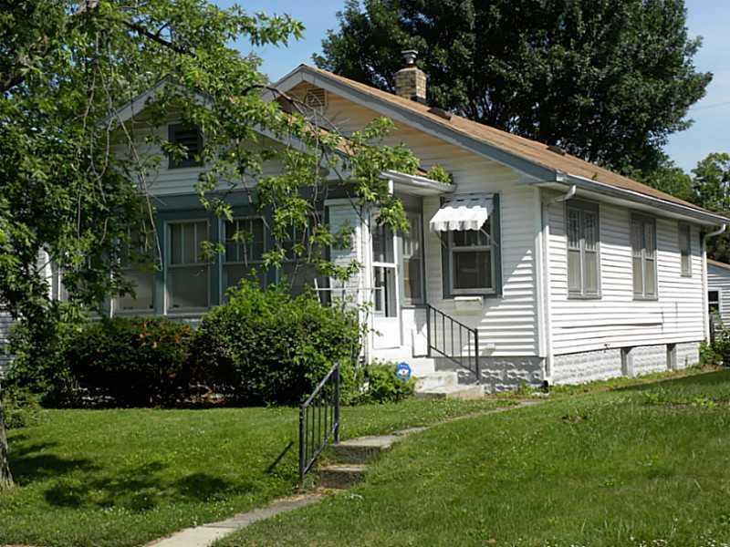 Exterior Front. DESIREABLE 2 BED/1 BA SPEEDWAY BUNGALOW WITH POTENTIAL FOR ADDITIONAL BED/BA SPACE TO ADDED. IN THE HEART OF ALL THAT SPEEDWAY HAS TO OFFER. WALKING DISTANCE TO A+ SCHOOLS, EATERIES, INDPLS MOTOR SPEEDWAY ACTIVITIES AND MORE. COME SEE THIS LITTLE GEM!