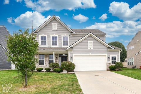 Photo of 8304 Welder Place, Indianapolis, IN 46237 (MLS # 22102825)