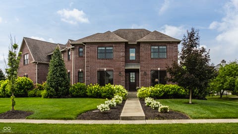 Photo of 10748 English Oaks Drive, Carmel, IN 46032 (MLS # 22113955)