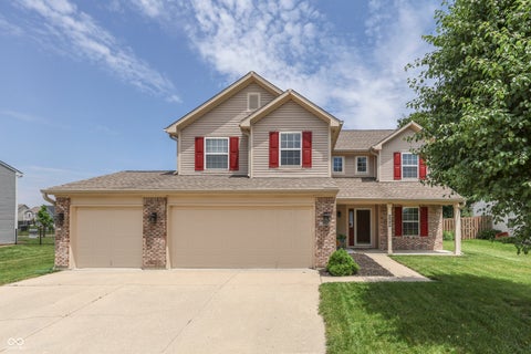 Photo of 2942 Coles Creek Lane, Indianapolis, IN 46217 (MLS # 22106488)