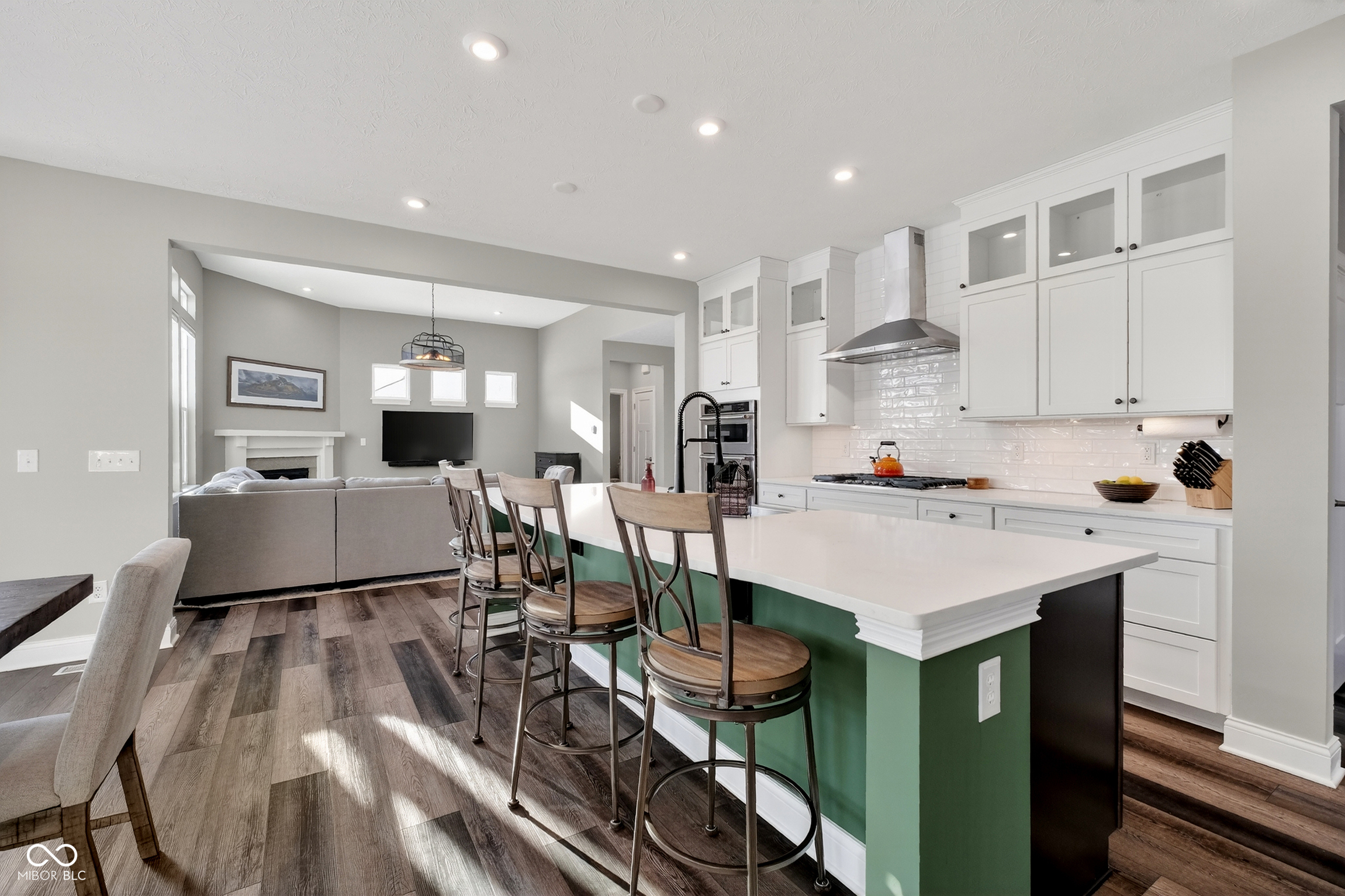 15618 Temple Wood Circle