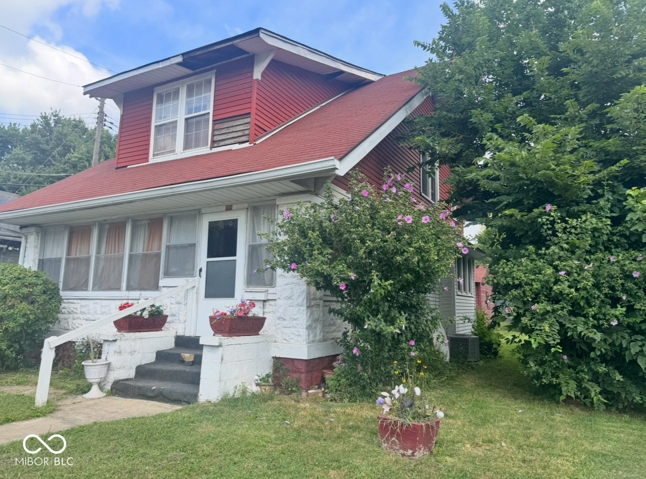 312 W 31st Street