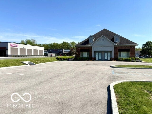4755 Statesmen Drive