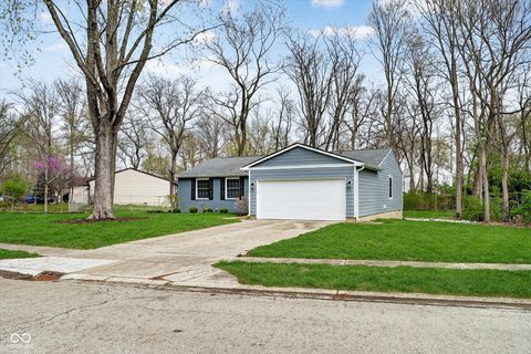 Photo of 11573 Creek Side Lane, Carmel, IN 46033 (MLS # 22094056)