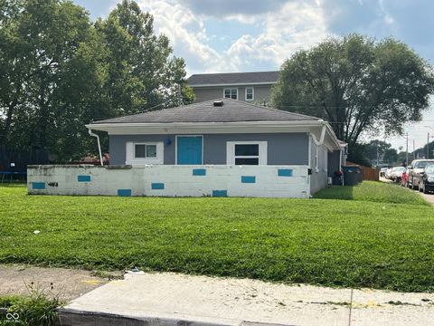 Photo of 2636 Ethel Avenue, Indianapolis, IN 46208 (MLS # 22081721)