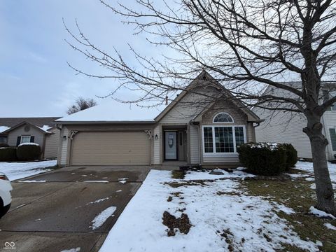 Photo of 923 N Mill Run Boulevard, Greenfield, IN 46140 (MLS # 22076080)