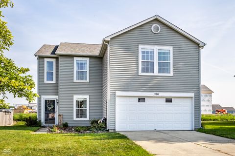 Photo of 1196 King Maple Drive, Greenfield, IN 46140 (MLS # 22053820)