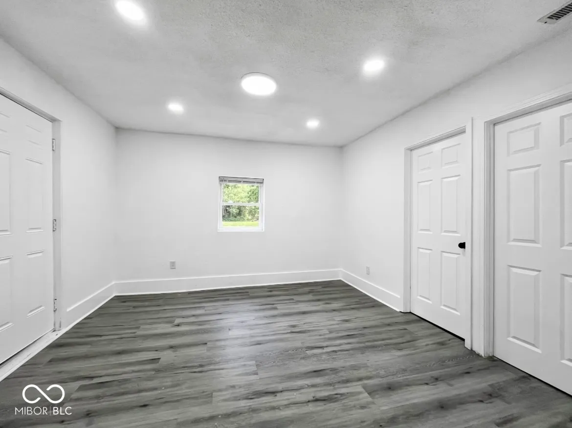 Indianapolis, Indiana 46201, United States, 4 Bedrooms Bedrooms, ,2 BathroomsBathrooms,Residential,Active,150999