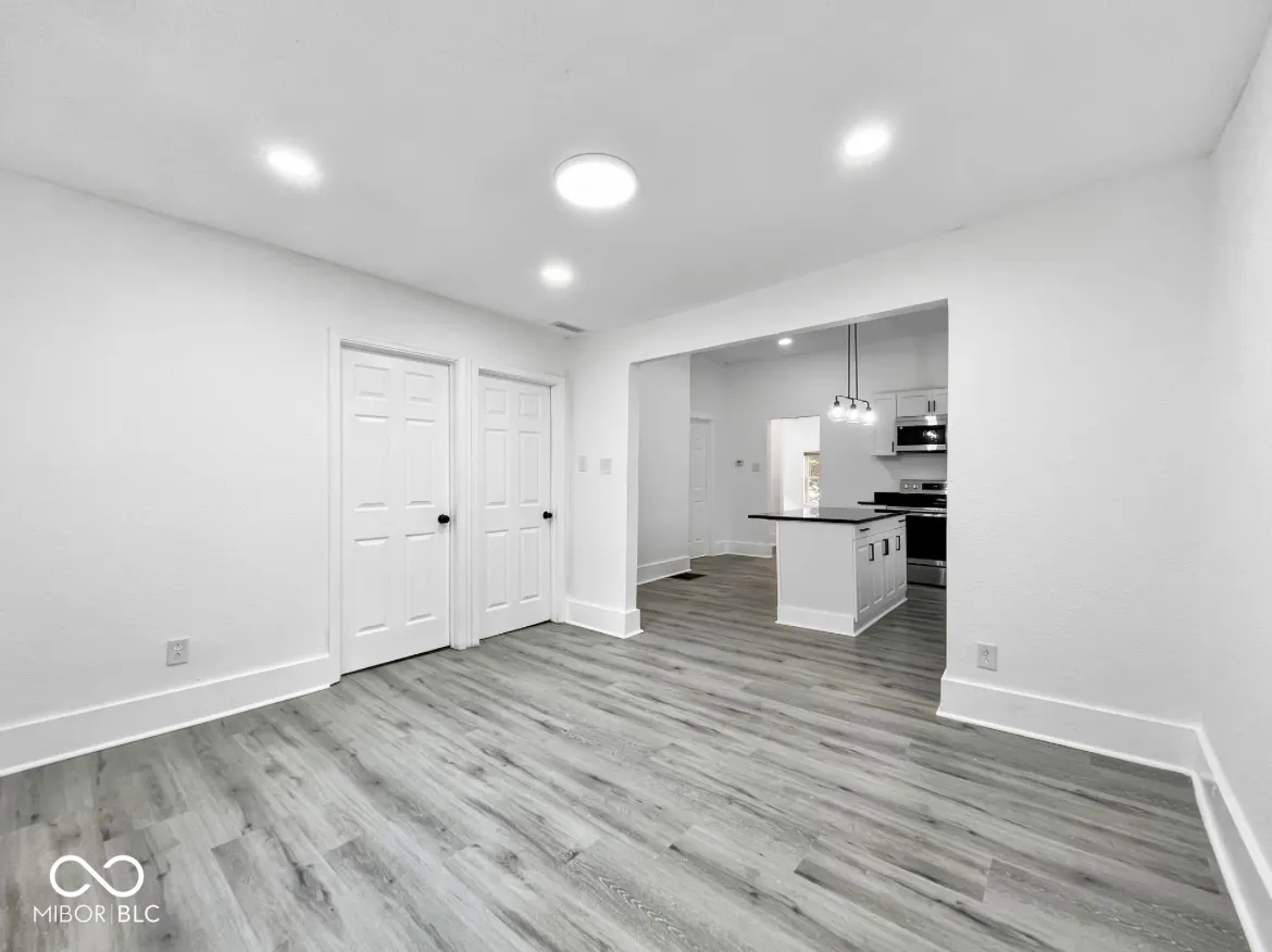 Indianapolis, Indiana 46201, United States, 4 Bedrooms Bedrooms, ,2 BathroomsBathrooms,Residential,Active,150999