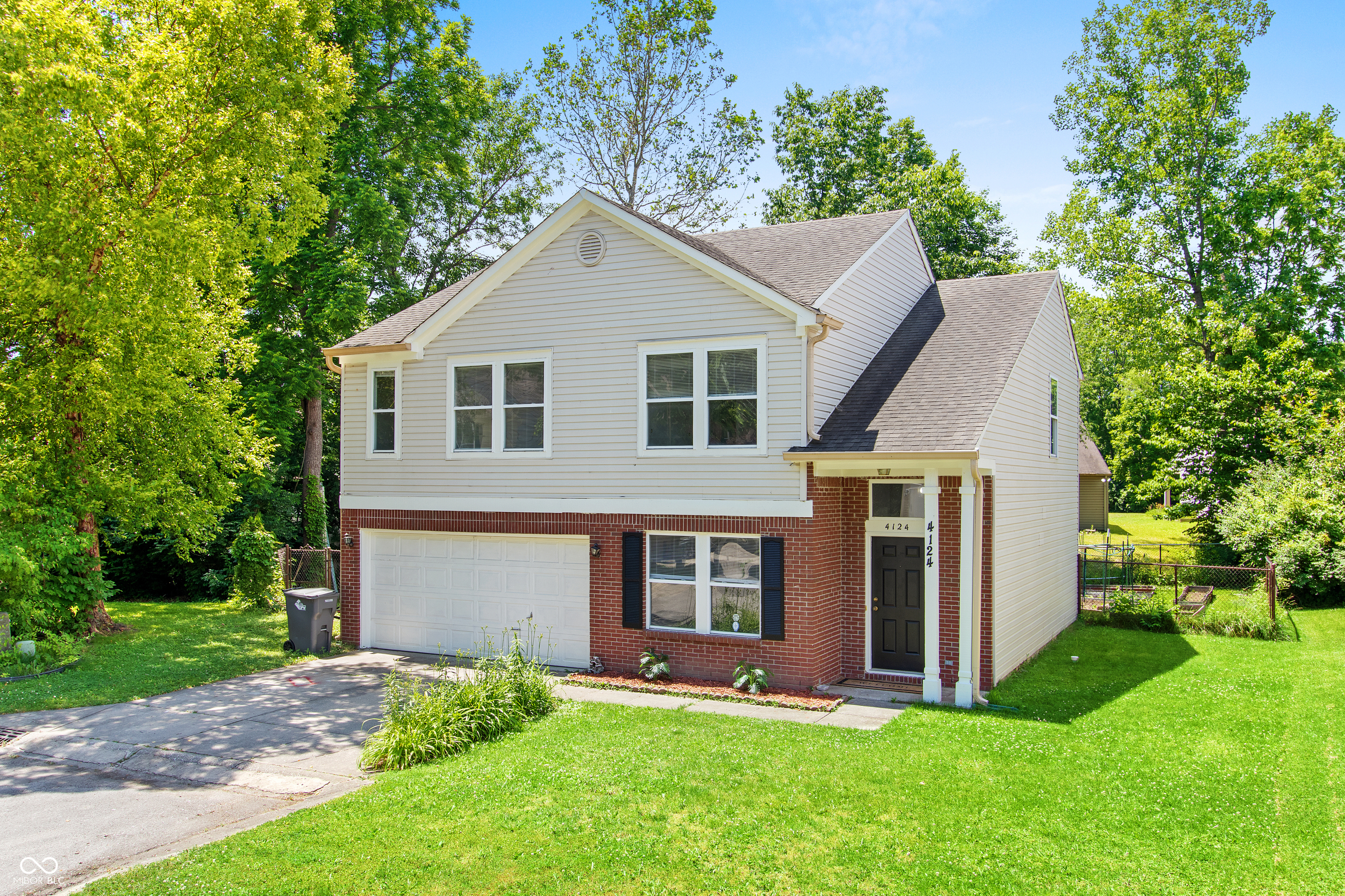 4124 Goshawk Court