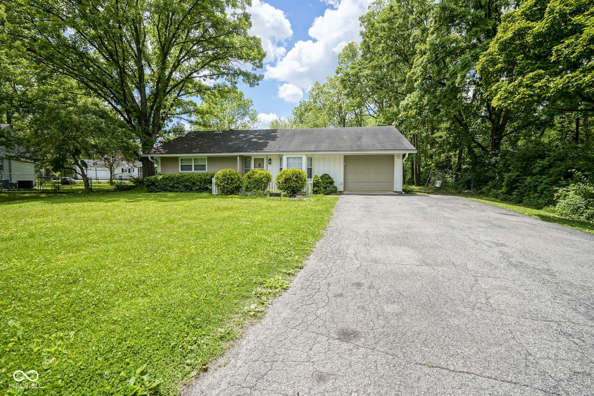 2807 Westleigh Drive