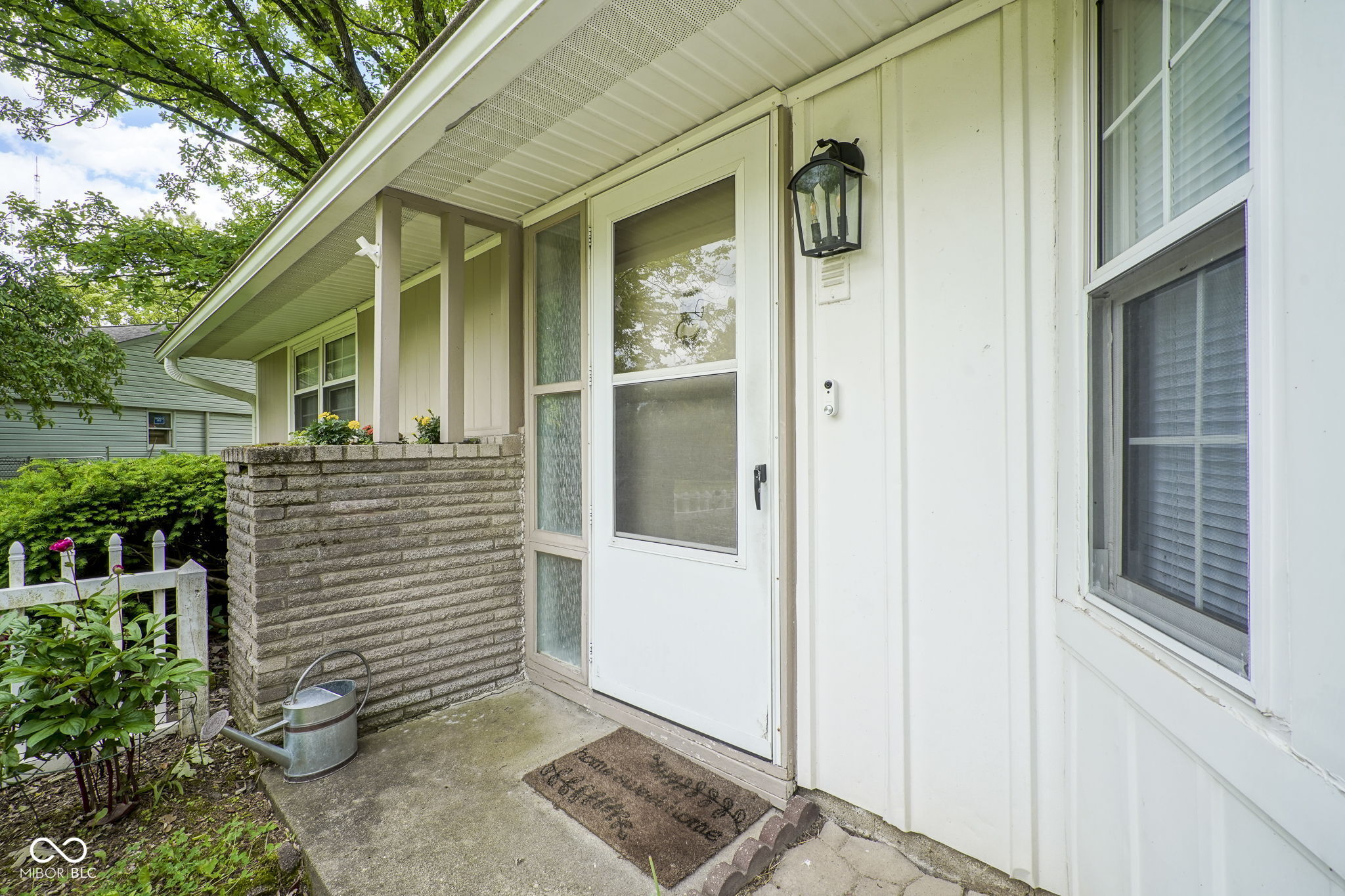 2807 Westleigh Drive