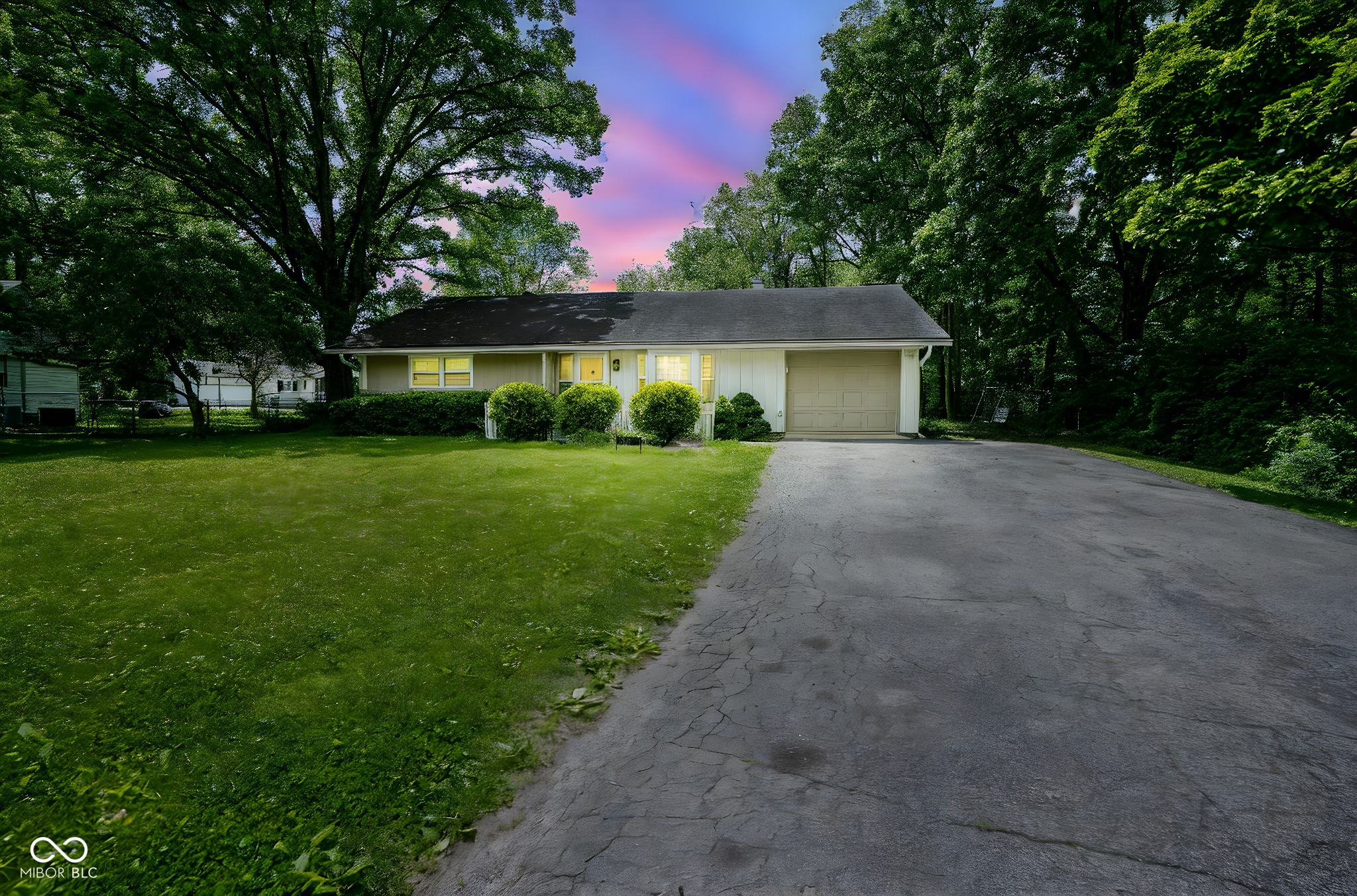 2807 Westleigh Drive