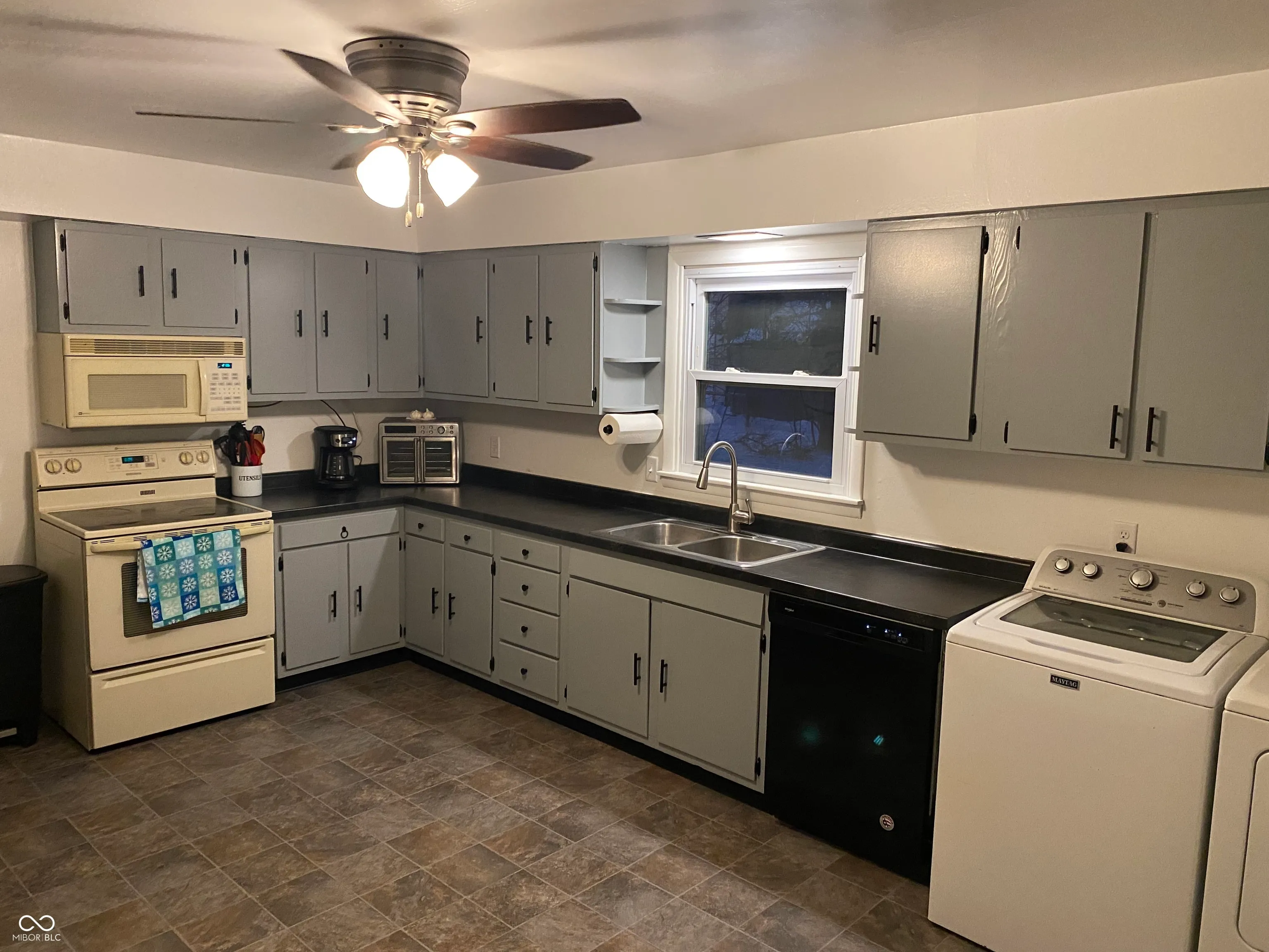 Lebanon, Indiana 46052, United States, 3 Bedrooms Bedrooms, ,1 BathroomBathrooms,Residential,Pending,5000