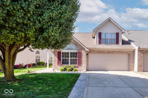 Photo of 2840 Cadogan Drive, Greenwood, IN 46143 (MLS # 22069577)