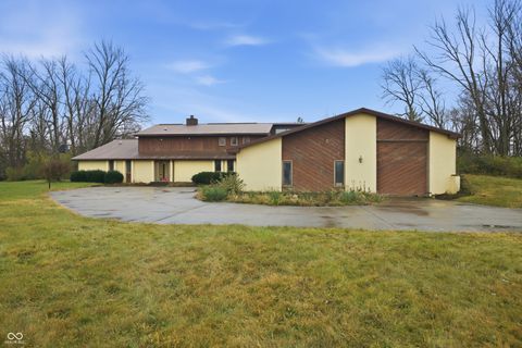 Photo of 299 E 360 N, Anderson, IN 46012 (MLS # 22076799)