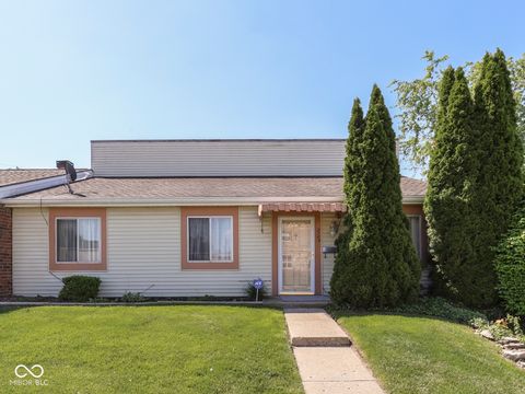 Photo of 2705 Country Estates Drive, Indianapolis, IN 46227 (MLS # 22099389)