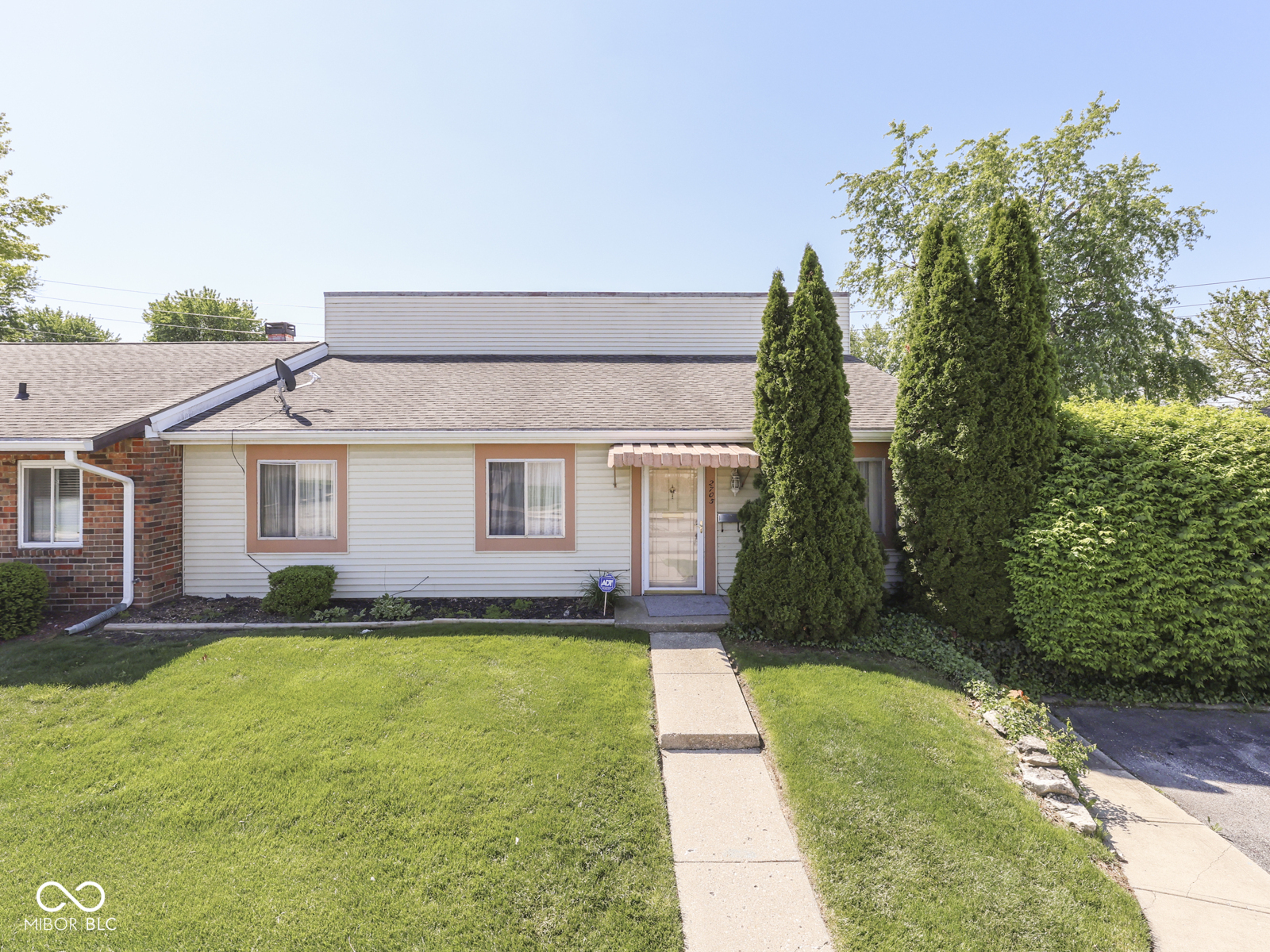 2705 Country Estates Drive