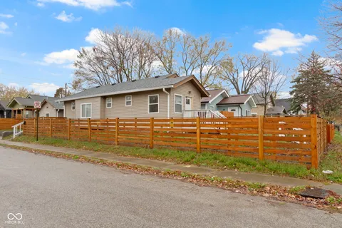 802 N Tuxedo Street, Indianapolis, IN 46201 - MLS#: 22011265