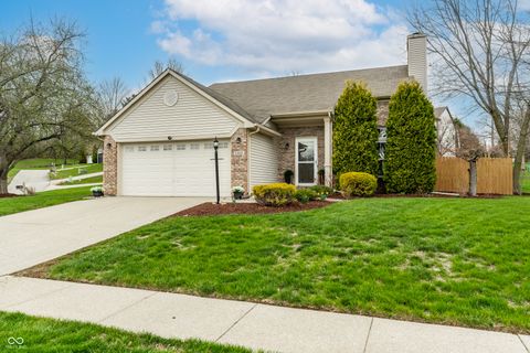 Photo of 9660 Overcrest Drive, Fishers, IN 46037 (MLS # 22090538)