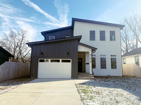 Photo of 711 N Fenton Avenue, Indianapolis, IN 46219 (MLS # 22112946)