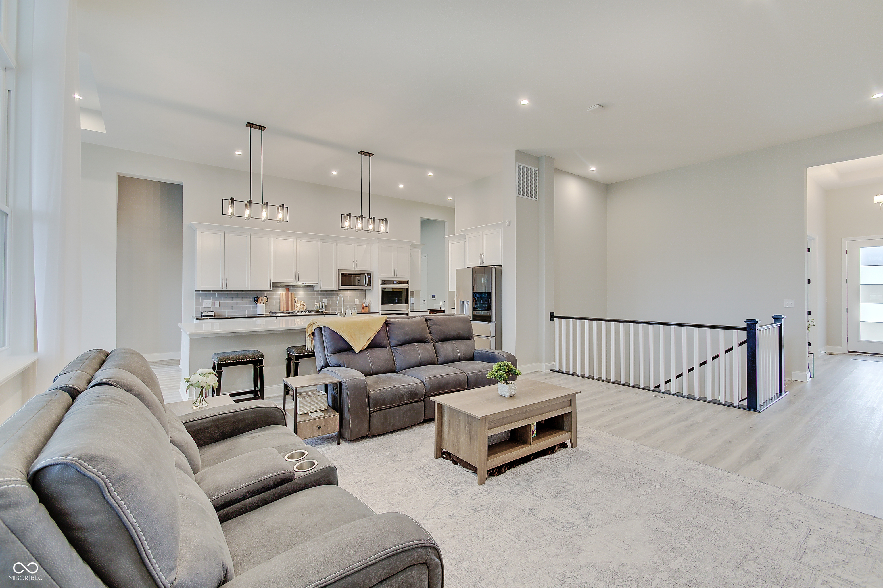 4190 E County Road 100 S