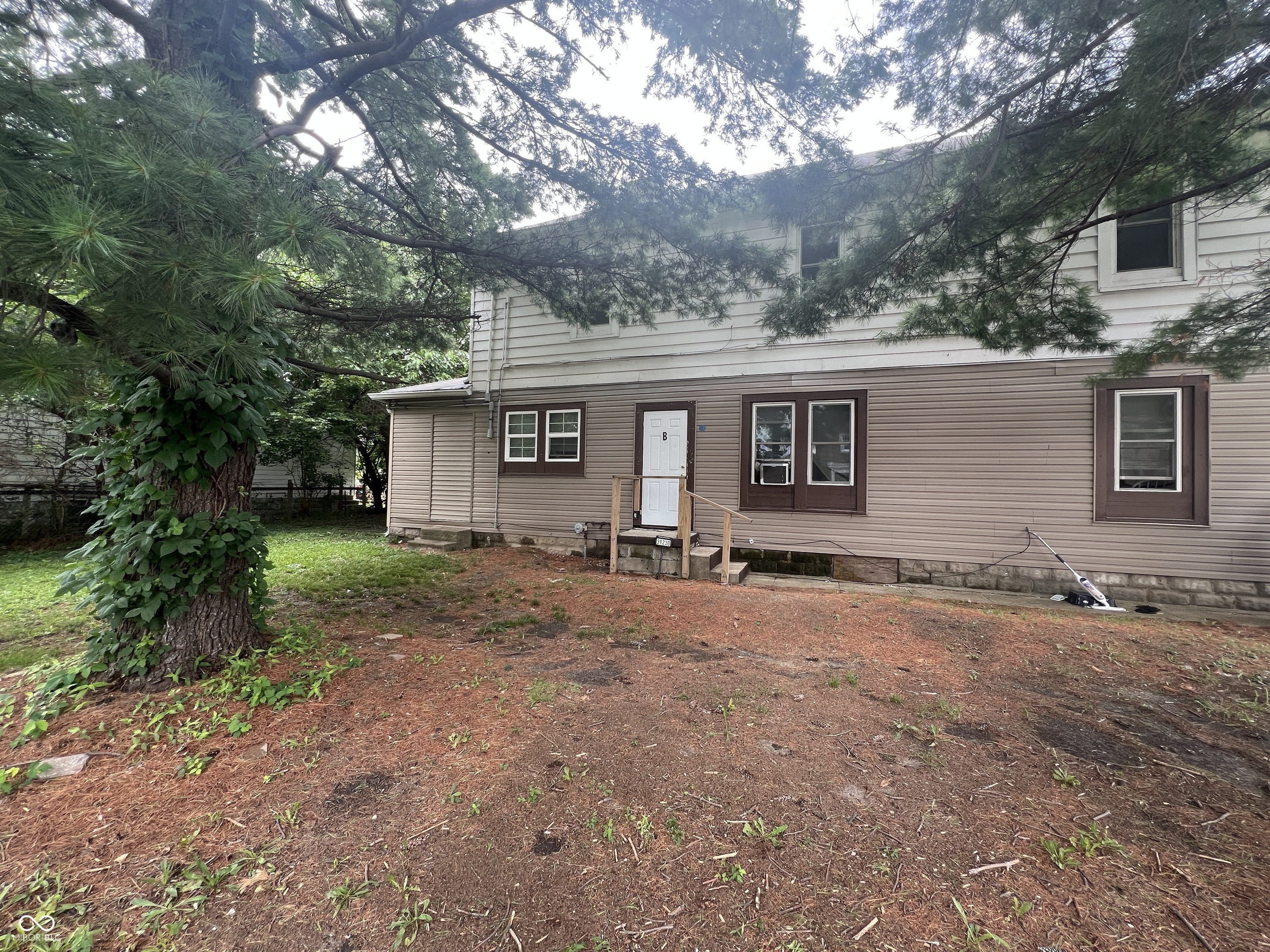 Photo 1 of 11 — 3123 E Michigan Street B, Indianapolis, IN 46201