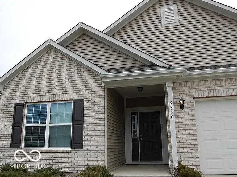 Photo 1 of 20 — 5340 Tanglewood Lane, Whitestown, IN 46075
