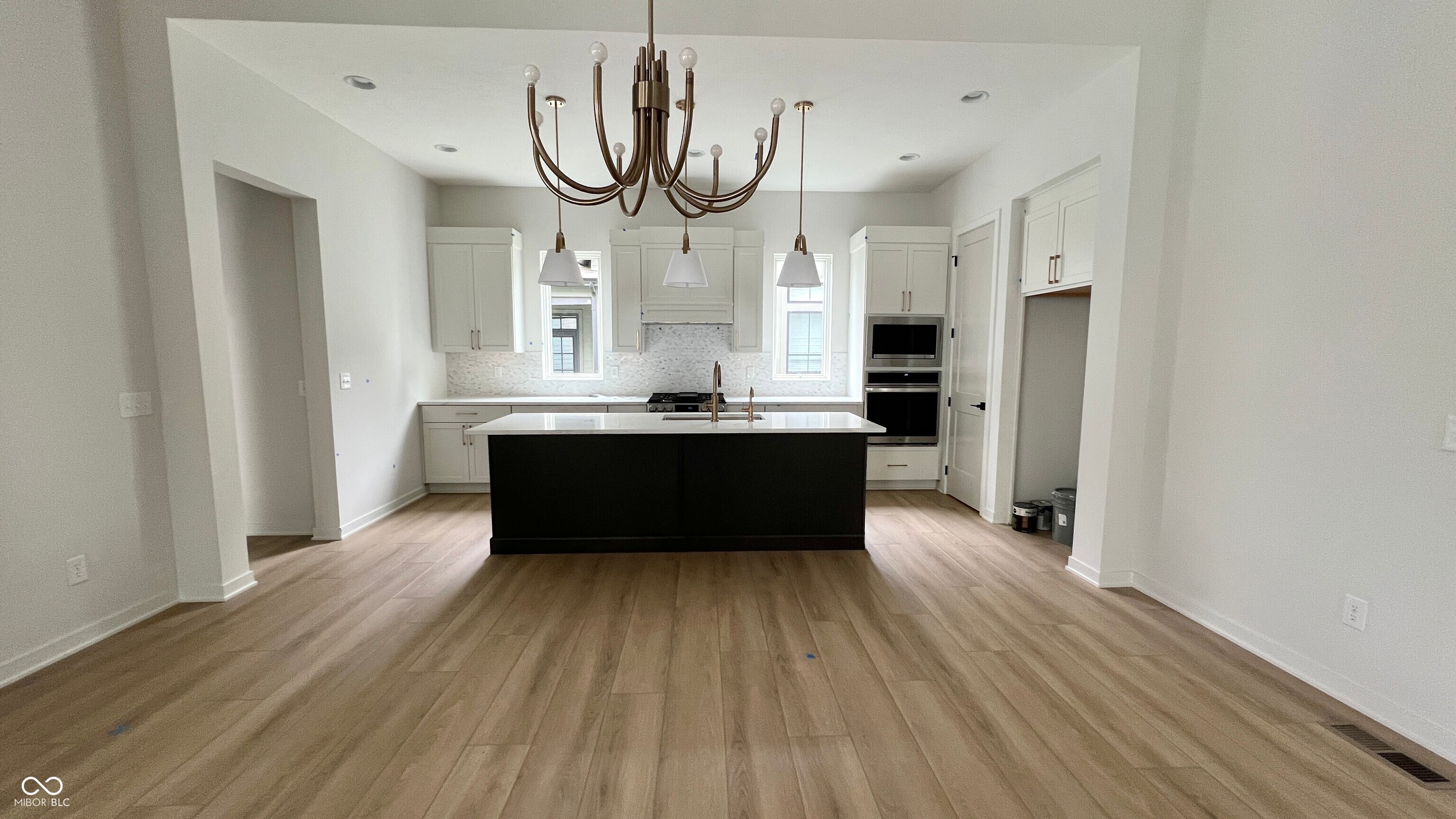 17342 Newton Main Street