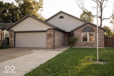 Photo of 8914 Summer Walk Drive W, Indianapolis, IN 46227 (MLS # 22093723)