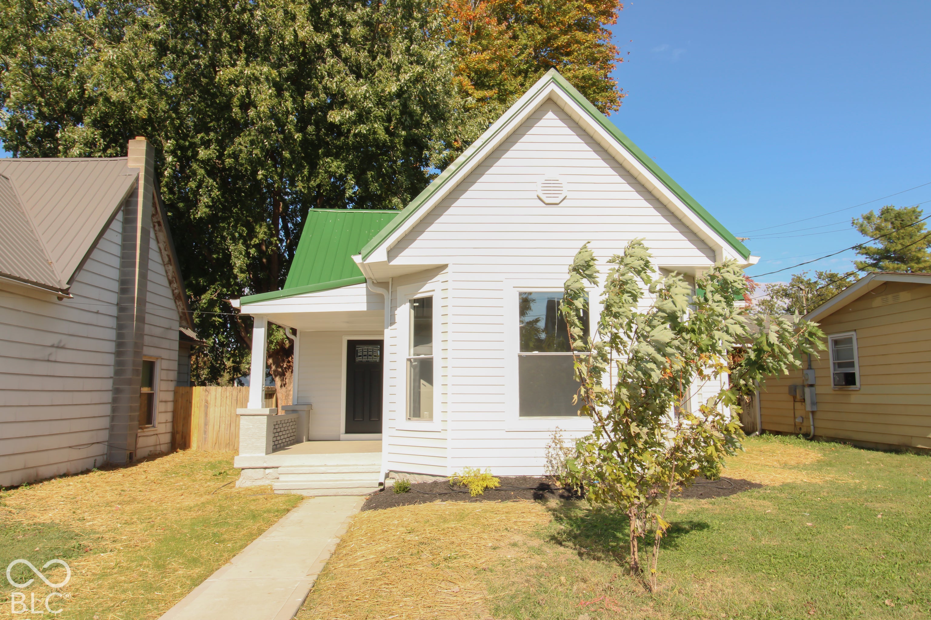 50 W Poplar Street