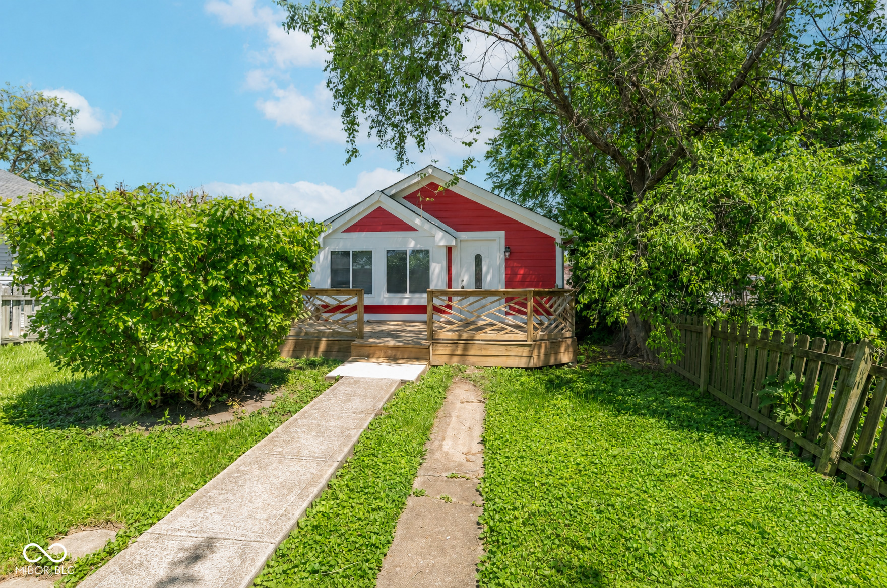 Photo 1 of 19 — 55 N 15th Avenue, Beech Grove, IN 46107