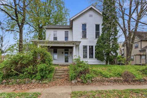Photo of 403 W North Street, Greenfield, IN 46140 (MLS # 22096180)