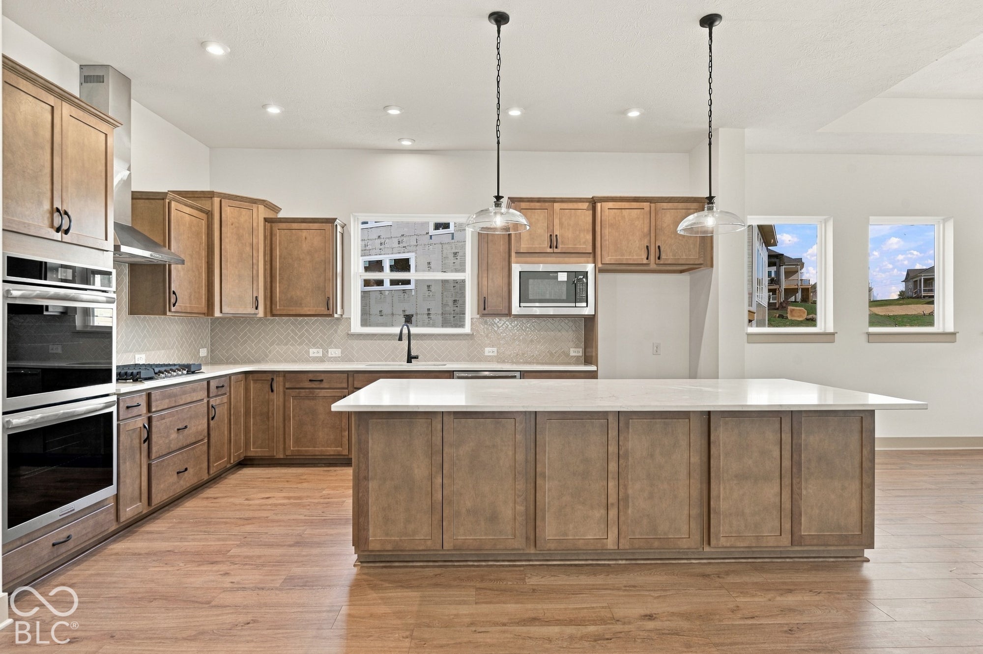 11851 Gray Ghost Way