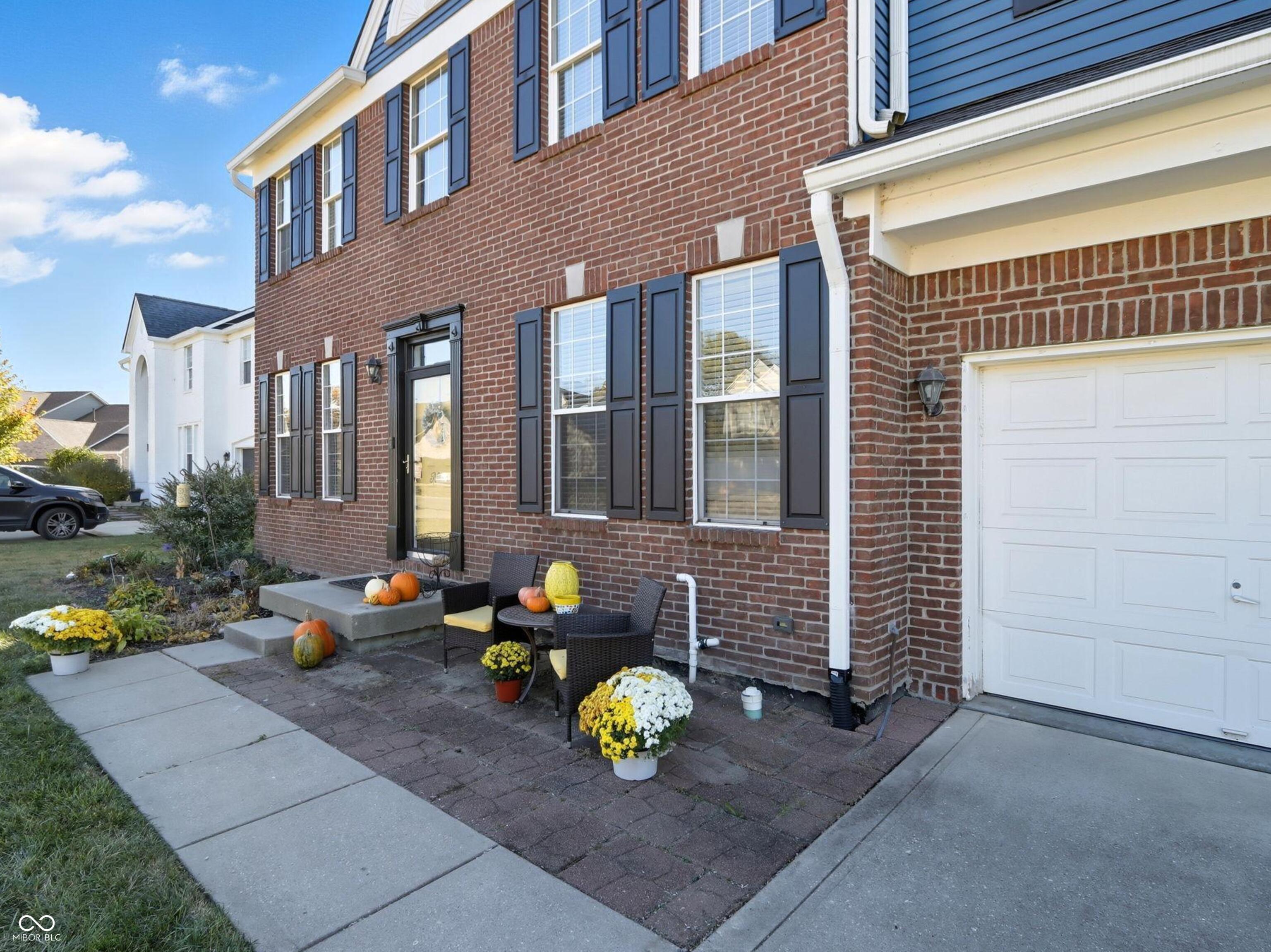 15 W Woodsage Court