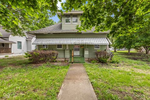 Photo of 611 N Main Street, Tipton, IN 46072 (MLS # 22098406)