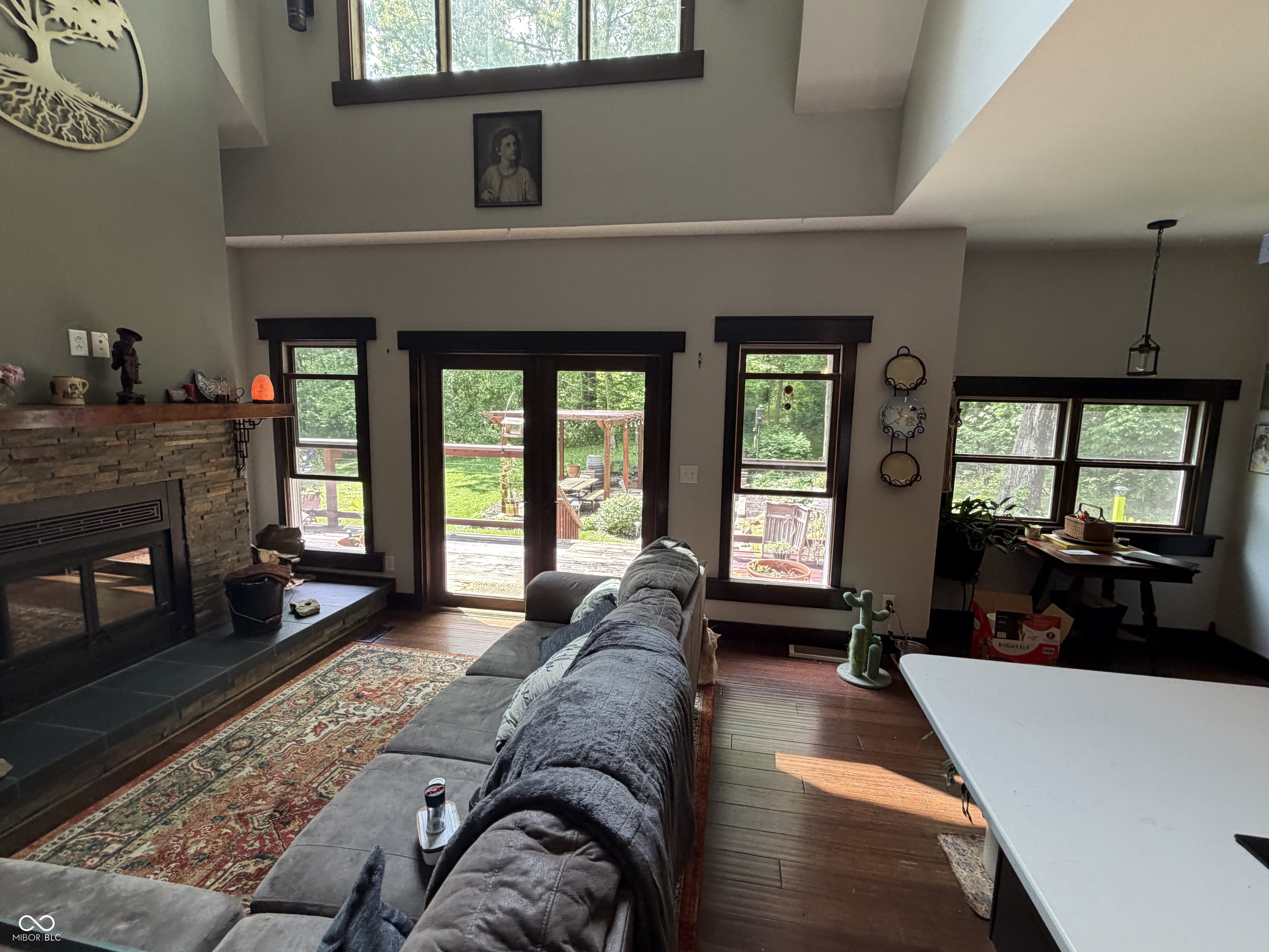 3656 Hollybrook Road