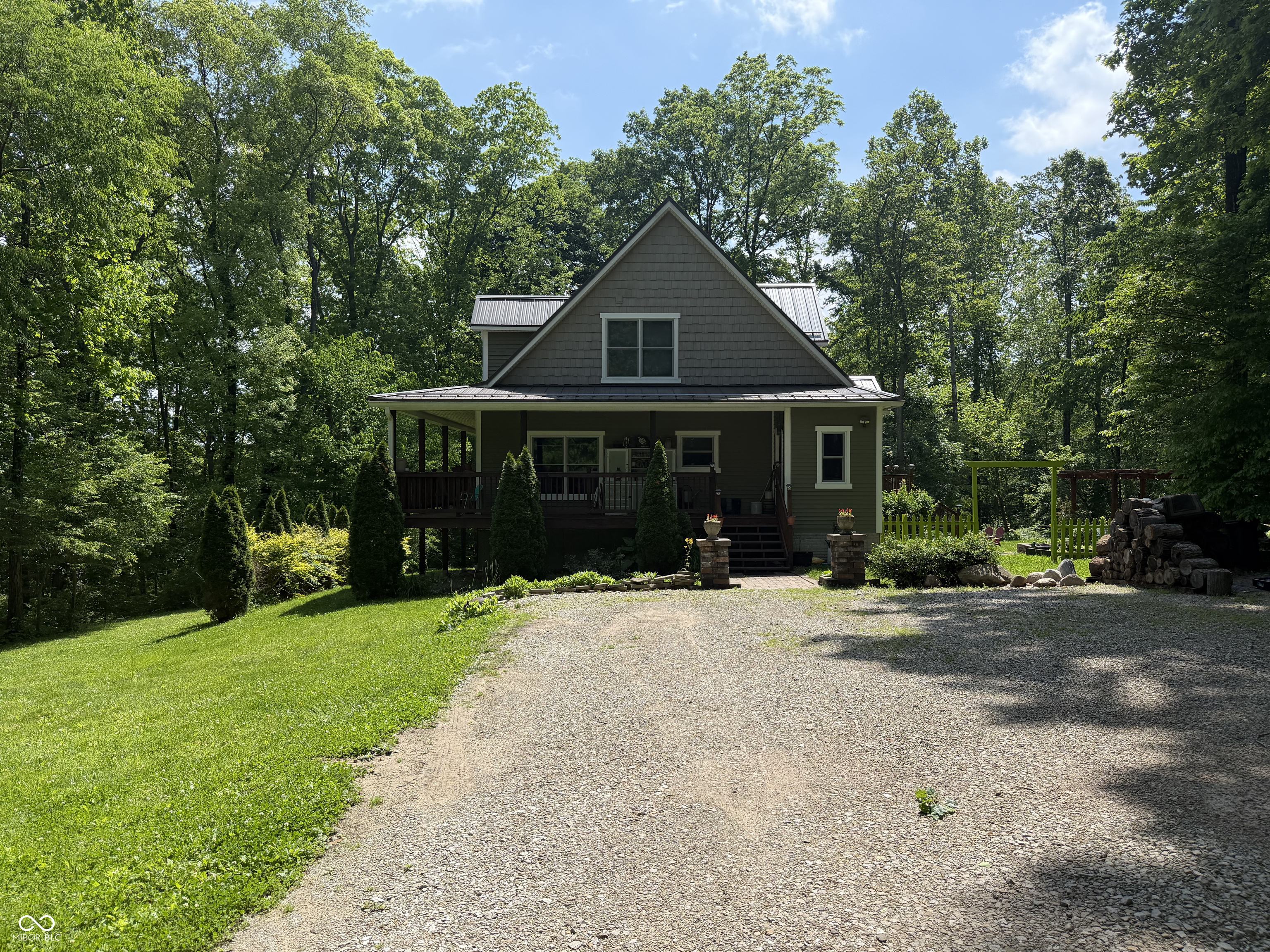 3656 Hollybrook Road