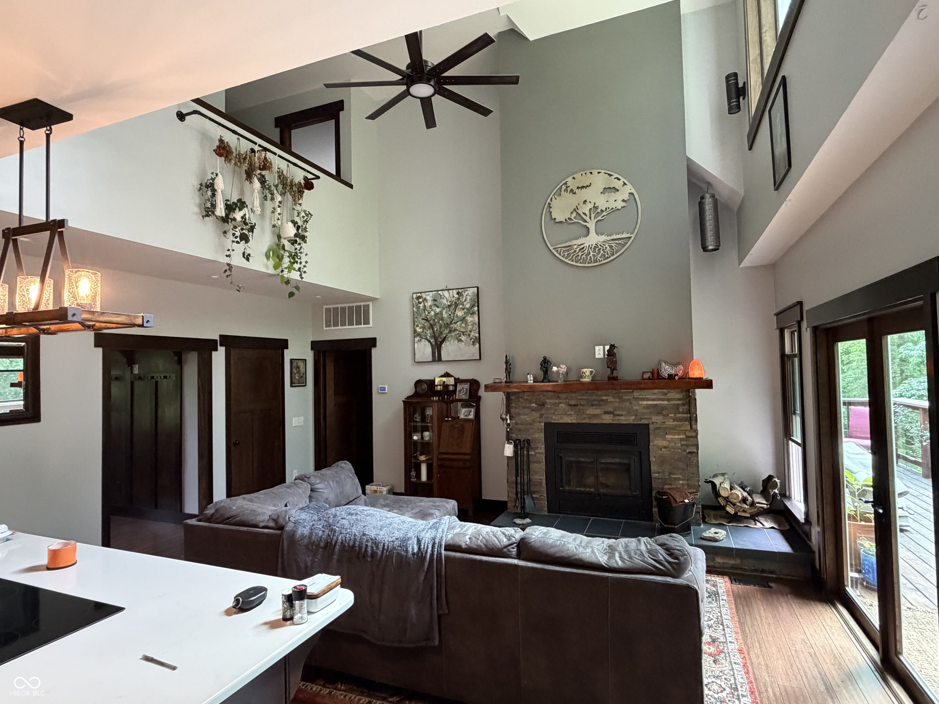 3656 Hollybrook Road