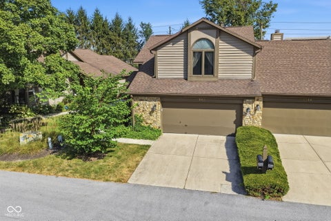 Photo of 2342 Calaveras Way, Indianapolis, IN 46240 (MLS # 22125641)