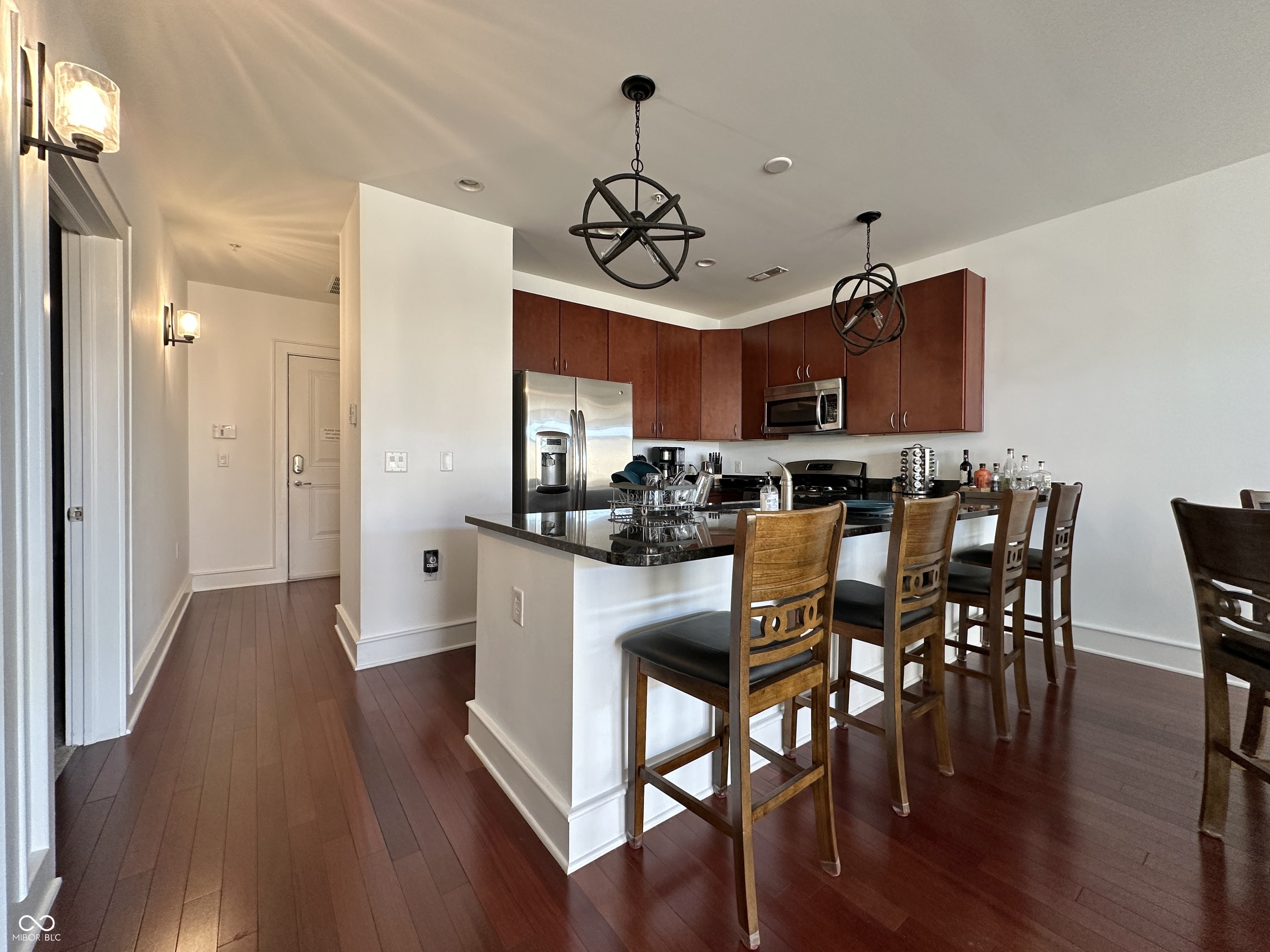 802 N Meridian Street 204