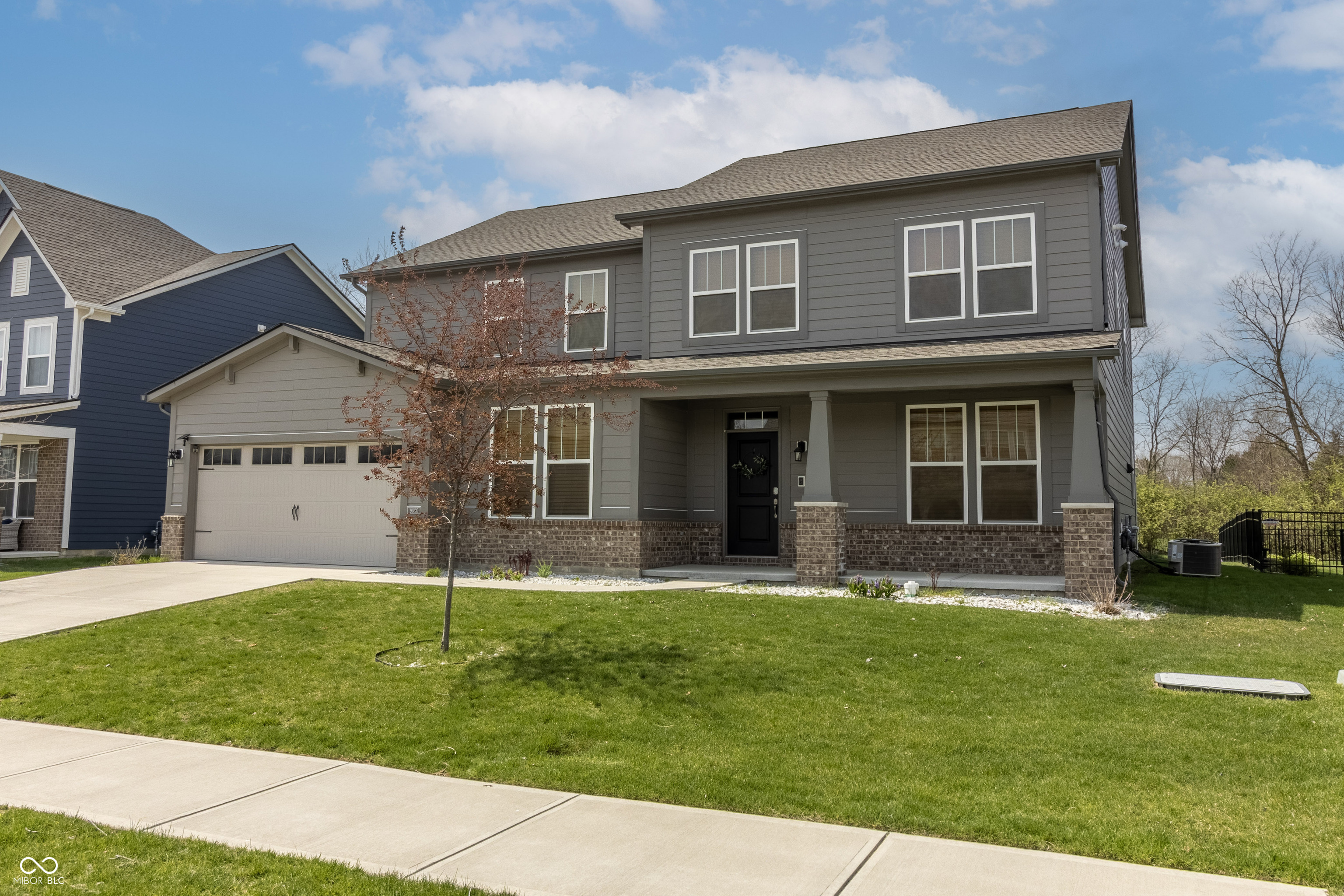 9800 Ridgecrest Lane