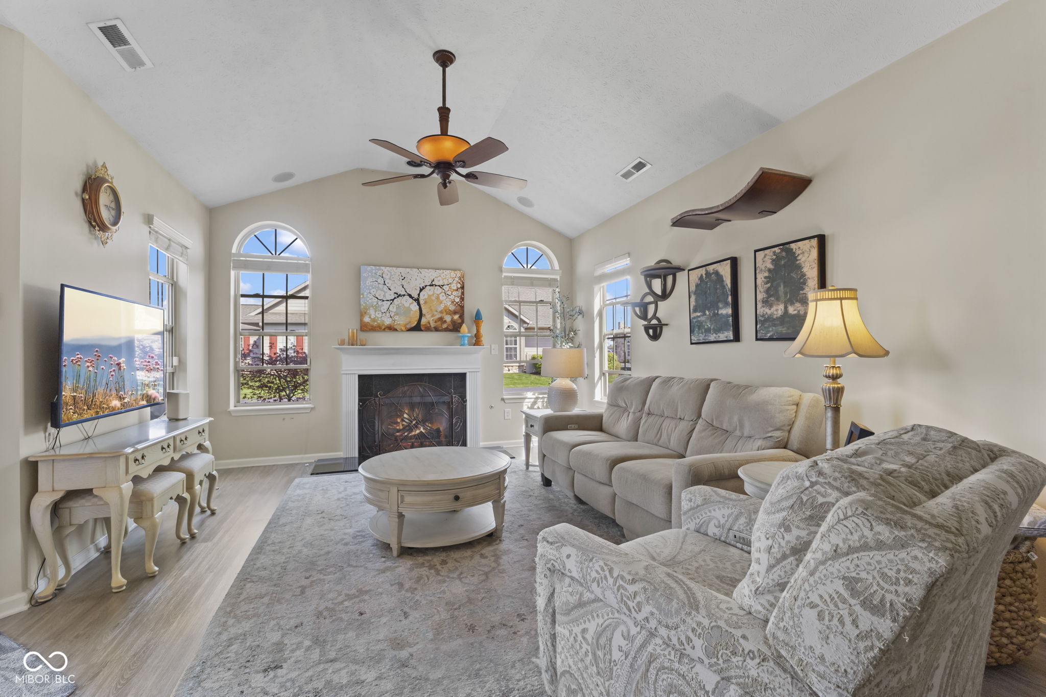 5807 Cool Hollow Way