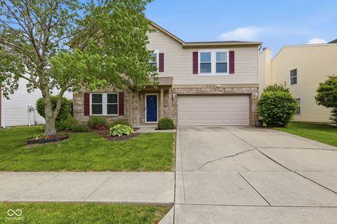 Photo of 10215 Lothbury Circle, Fishers, IN 46037 (MLS # 22101893)