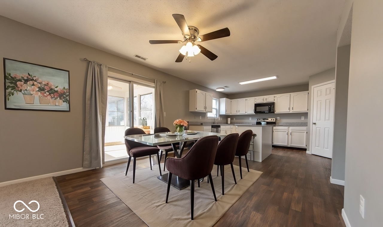 3244 Rolling Hill Drive