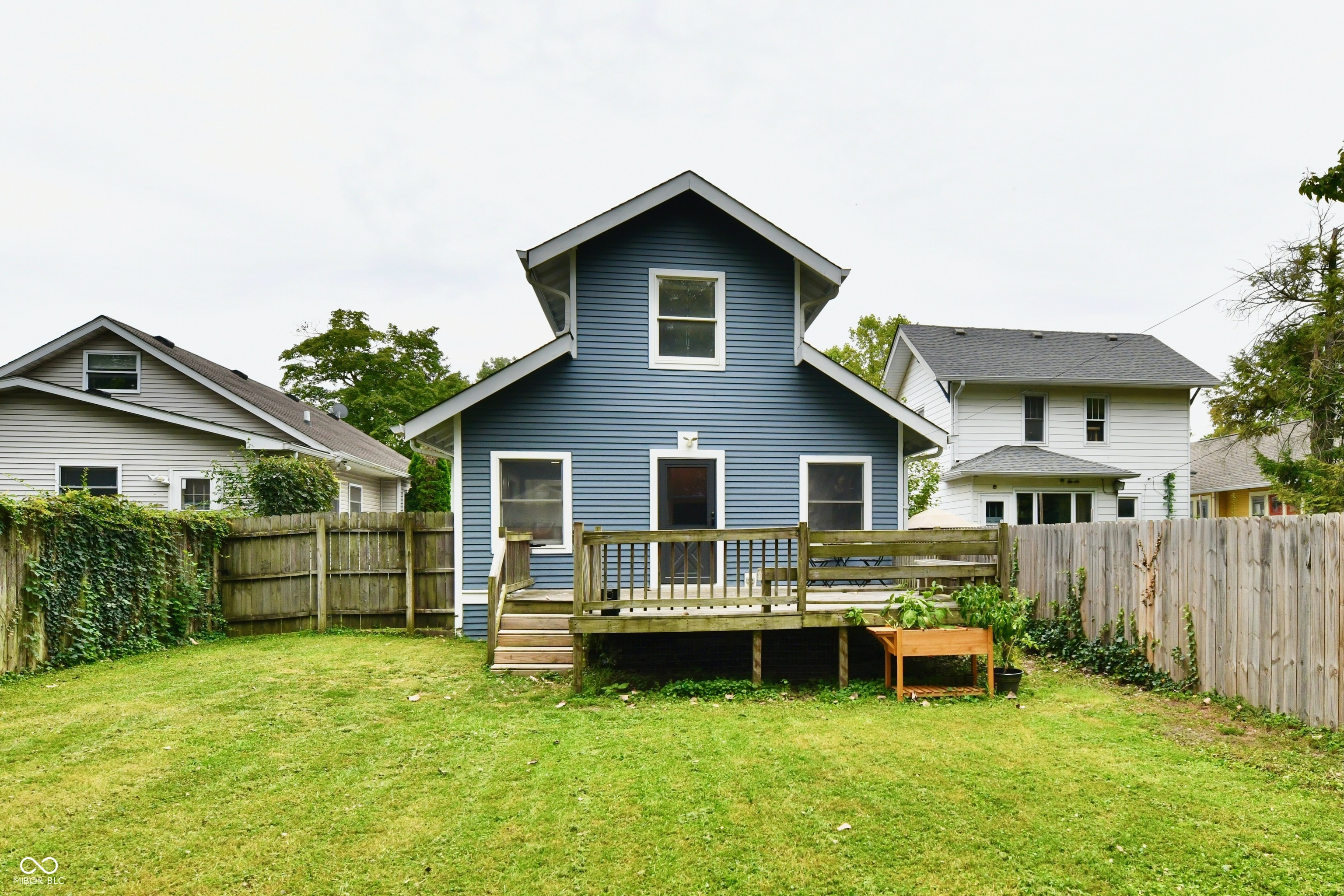 25 N Sheridan Avenue